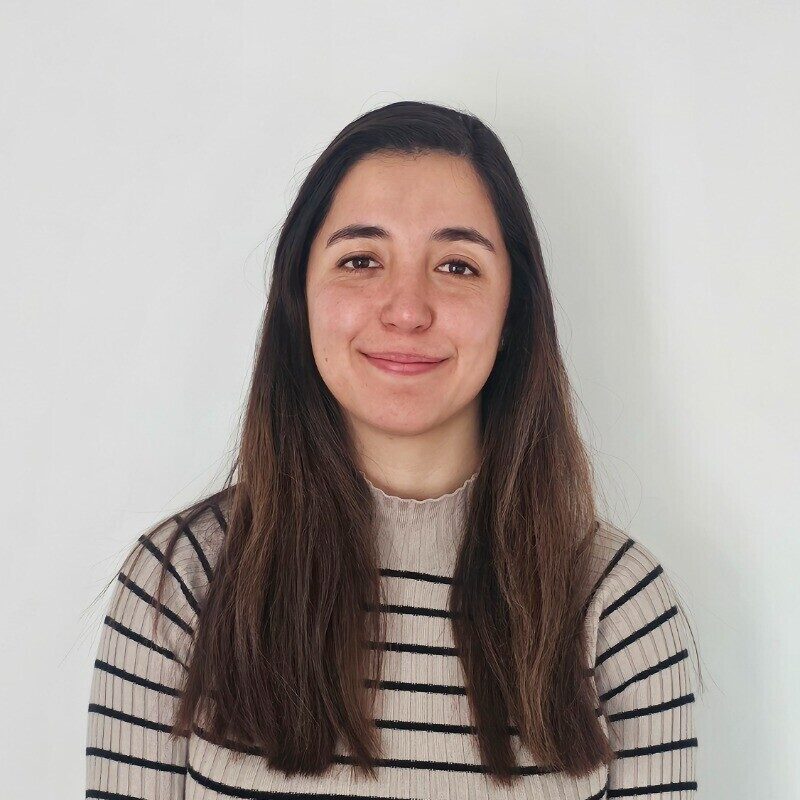 Mariel Varela — Financial Advisor